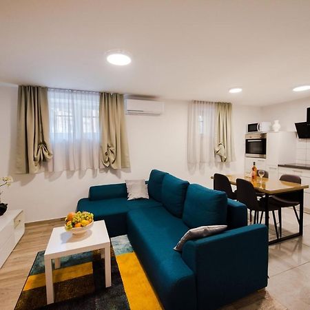 Xcite City Luxury Apartment Σπλιτ Εξωτερικό φωτογραφία